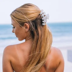 Classic Coconut White Medium Claw Hair Clip