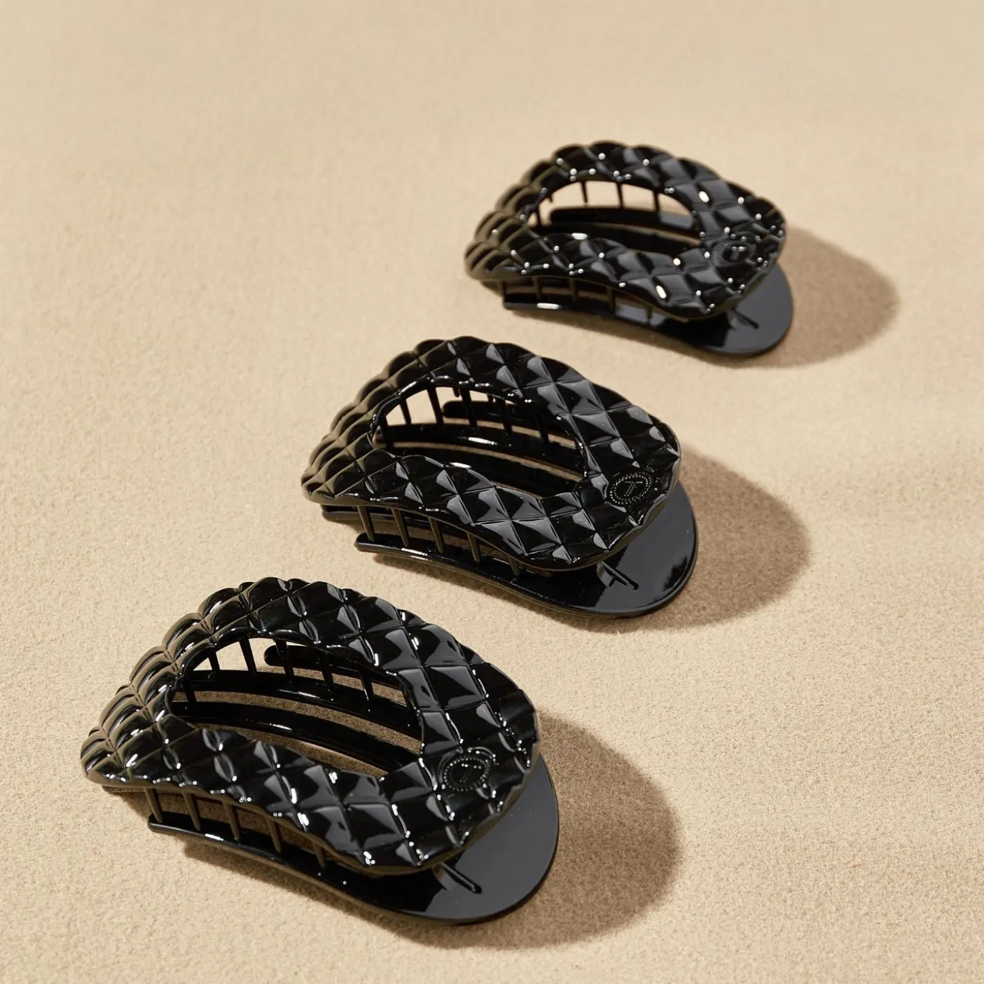 Jet Black Quilted Medium Flat Round Hair Clip