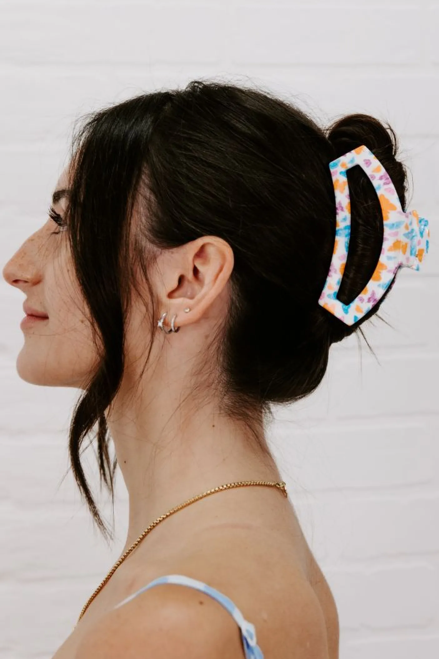 Open Fluttering By Large Claw Hair Clip
