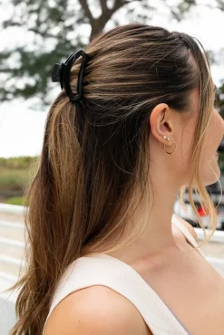 Open Jet Black Small Claw Hair Clip